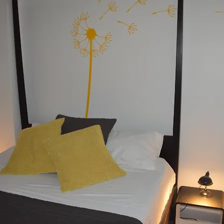 Le Voyageur - D'hotes Bed & Breakfast *