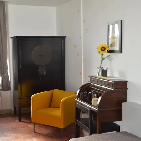 Le Voyageur - D'hotes Bed & Breakfast 3*